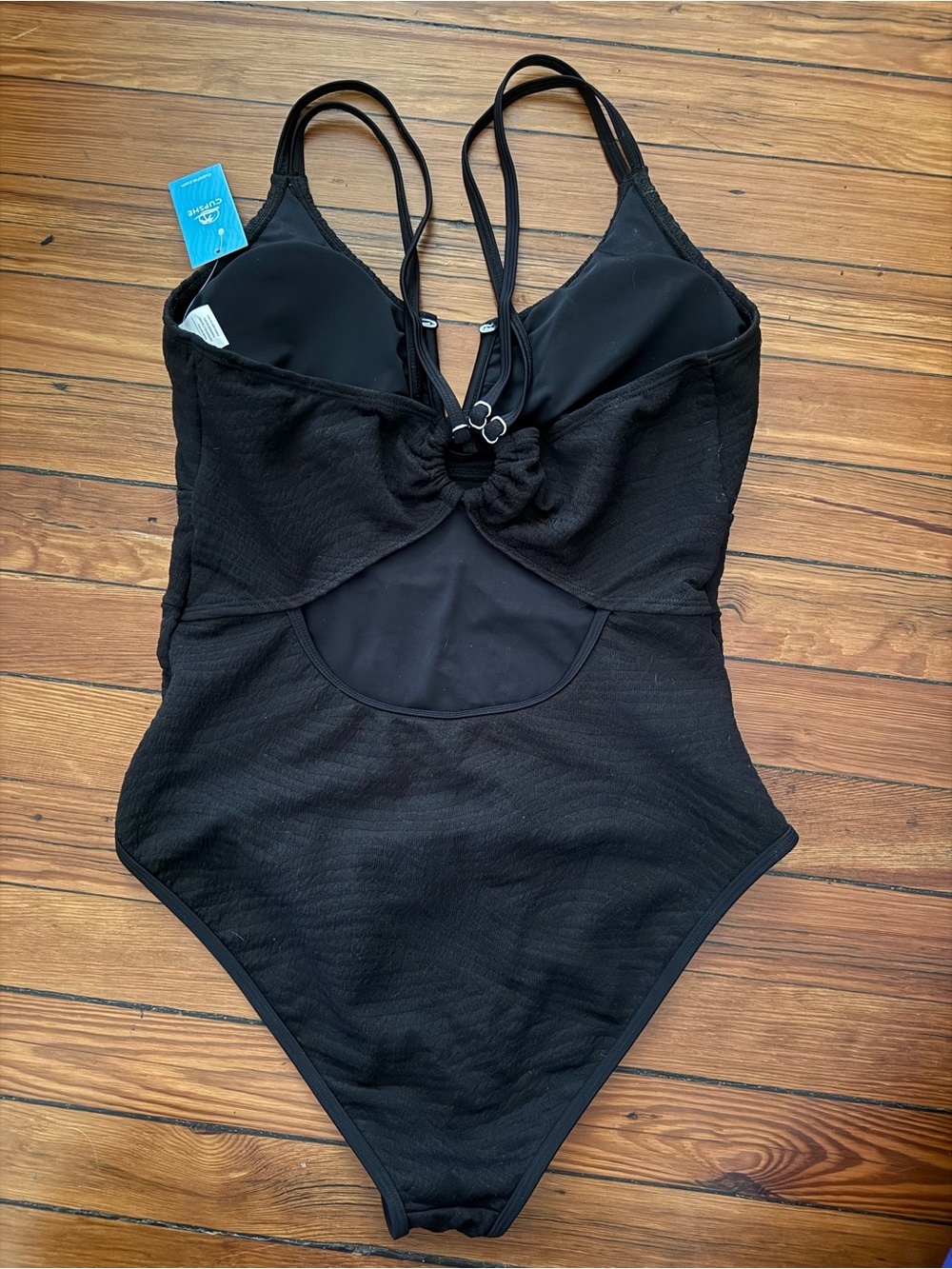 Cupshe Black One-Piece Swimsuit with V-Notch - Picture 4 of 4